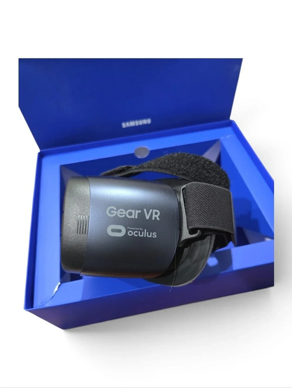 Samsung Black VR Headset with Blue Presentation Box